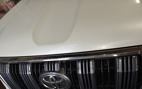 Toyota Land Cruiser Prado 150 рестайлинг 2, 2019 год, 4 000 000 рублей, 19 фотография