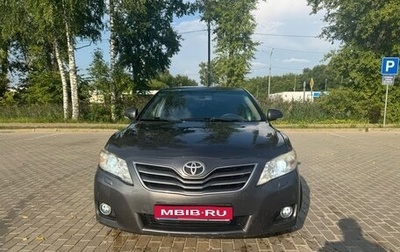 Toyota Camry, 2011 год, 1 100 000 рублей, 1 фотография