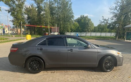 Toyota Camry, 2011 год, 1 100 000 рублей, 4 фотография