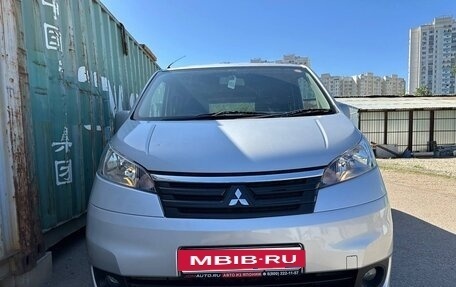 Mitsubishi Delica V, 2011 год, 1 350 000 рублей, 17 фотография