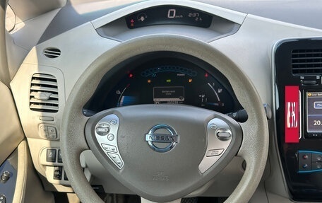 Nissan Leaf I, 2011 год, 1 030 000 рублей, 15 фотография
