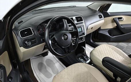 Volkswagen Polo VI (EU Market), 2015 год, 949 000 рублей, 10 фотография
