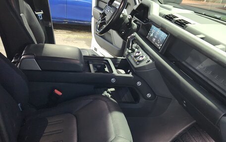 Land Rover Defender II, 2020 год, 8 950 000 рублей, 15 фотография