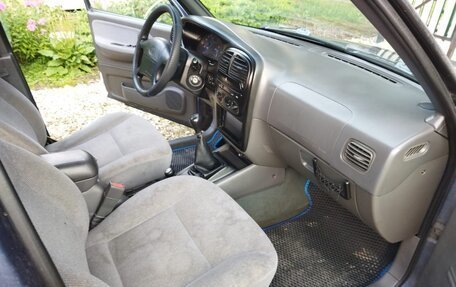 KIA Sportage IV рестайлинг, 2002 год, 275 000 рублей, 4 фотография