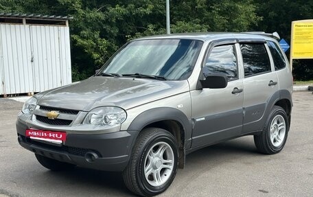 Chevrolet Niva I рестайлинг, 2011 год, 550 000 рублей, 2 фотография