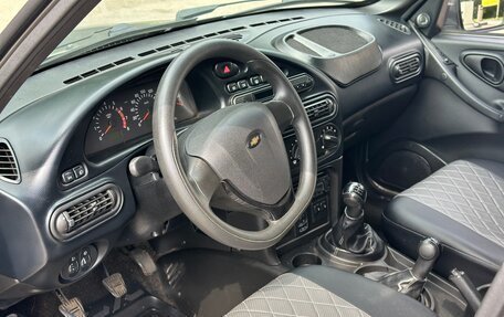Chevrolet Niva I рестайлинг, 2011 год, 550 000 рублей, 8 фотография