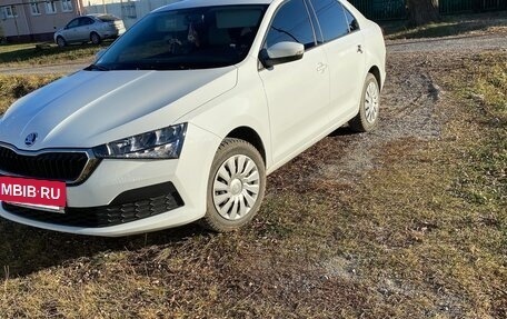 Skoda Rapid II, 2021 год, 1 900 000 рублей, 20 фотография