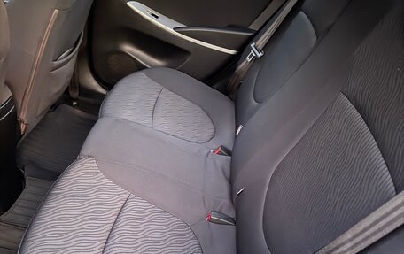 Hyundai Solaris II рестайлинг, 2012 год, 945 000 рублей, 9 фотография
