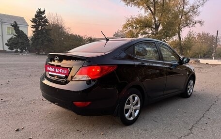 Hyundai Solaris II рестайлинг, 2012 год, 945 000 рублей, 5 фотография