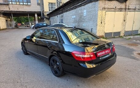Mercedes-Benz E-Класс, 2012 год, 1 500 000 рублей, 4 фотография