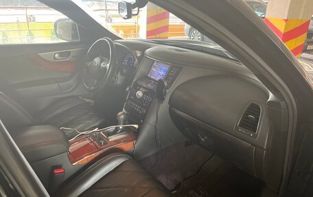 Infiniti QX70, 2013 год, 2 150 000 рублей, 7 фотография