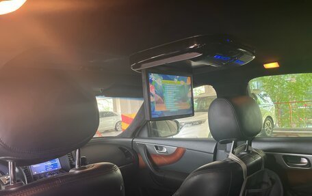 Infiniti QX70, 2013 год, 2 150 000 рублей, 8 фотография