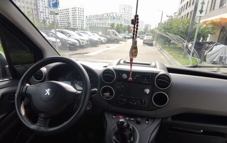 Peugeot Partner II рестайлинг 2, 2016 год, 690 000 рублей, 10 фотография