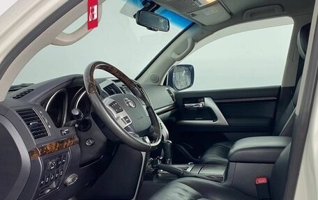 Toyota Land Cruiser 200, 2015 год, 4 690 000 рублей, 10 фотография