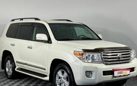Toyota Land Cruiser 200, 2015 год, 4 690 000 рублей, 3 фотография