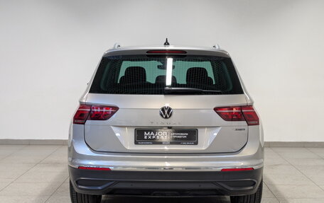 Volkswagen Tiguan II, 2021 год, 3 200 000 рублей, 6 фотография