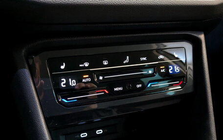 Volkswagen Tiguan II, 2021 год, 3 200 000 рублей, 29 фотография