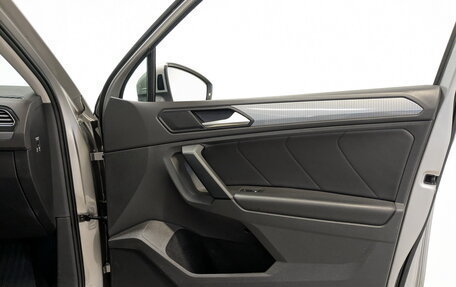 Volkswagen Tiguan II, 2021 год, 3 200 000 рублей, 25 фотография