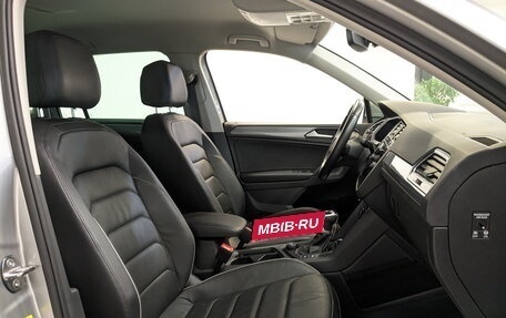 Volkswagen Tiguan II, 2021 год, 3 200 000 рублей, 24 фотография