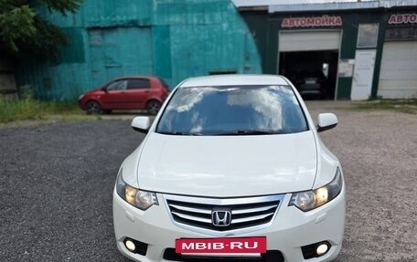 Honda Accord VIII рестайлинг, 2011 год, 1 300 000 рублей, 2 фотография