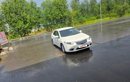 Honda Accord VIII рестайлинг, 2011 год, 1 300 000 рублей, 13 фотография