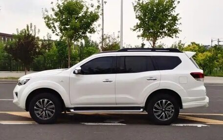 Nissan Terra, 2022 год, 2 390 000 рублей, 7 фотография