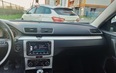 Volkswagen Passat B7, 2011 год, 660 000 рублей, 20 фотография