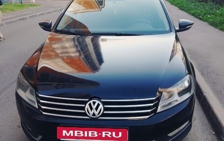 Volkswagen Passat B7, 2011 год, 660 000 рублей, 11 фотография