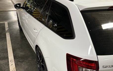 Skoda Octavia RS, 2019 год, 2 900 000 рублей, 3 фотография
