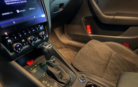 Skoda Octavia RS, 2019 год, 2 900 000 рублей, 11 фотография