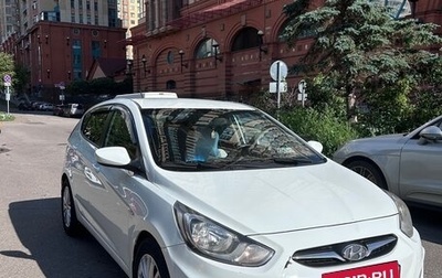 Hyundai Solaris II рестайлинг, 2012 год, 620 000 рублей, 1 фотография
