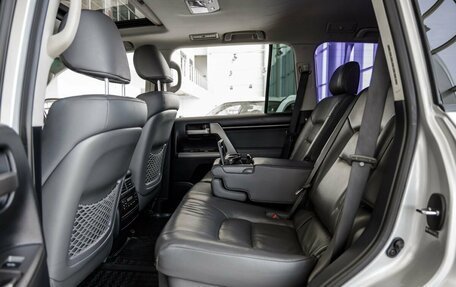 Toyota Land Cruiser 200, 2008 год, 2 598 000 рублей, 38 фотография