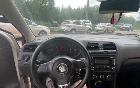 Volkswagen Polo VI (EU Market), 2012 год, 300 000 рублей, 7 фотография