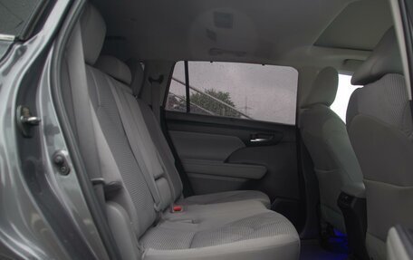 Toyota Highlander, 2022 год, 4 750 000 рублей, 9 фотография
