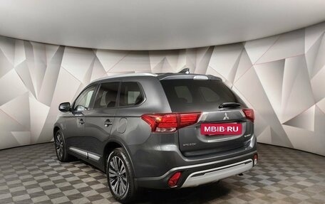 Mitsubishi Outlander III рестайлинг 3, 2018 год, 1 815 000 рублей, 4 фотография