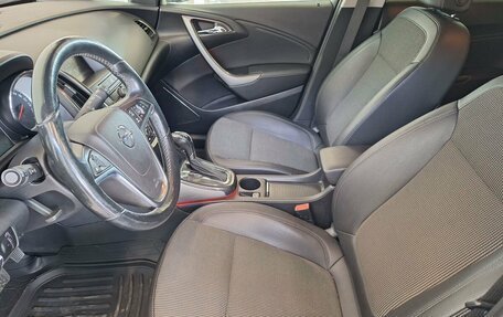 Opel Astra J, 2010 год, 590 000 рублей, 13 фотография
