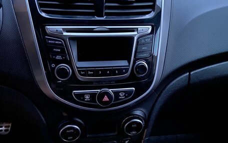 Hyundai Solaris II рестайлинг, 2015 год, 1 020 000 рублей, 11 фотография
