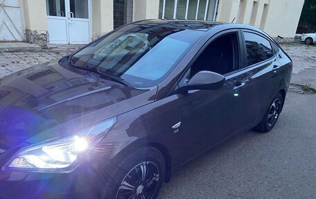Hyundai Solaris II рестайлинг, 2015 год, 1 020 000 рублей, 9 фотография