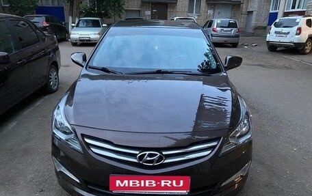 Hyundai Solaris II рестайлинг, 2015 год, 1 020 000 рублей, 4 фотография