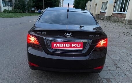 Hyundai Solaris II рестайлинг, 2015 год, 1 020 000 рублей, 6 фотография