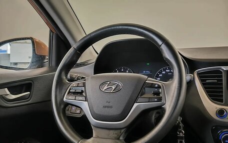 Hyundai Solaris II рестайлинг, 2017 год, 850 000 рублей, 10 фотография