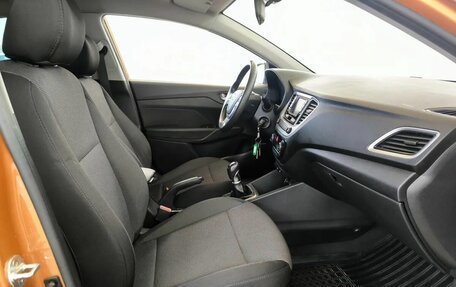 Hyundai Solaris II рестайлинг, 2017 год, 850 000 рублей, 11 фотография
