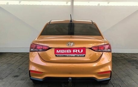 Hyundai Solaris II рестайлинг, 2017 год, 850 000 рублей, 3 фотография