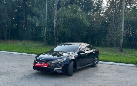 KIA Optima IV, 2018 год, 2 000 000 рублей, 4 фотография