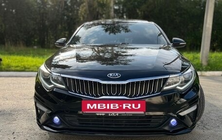 KIA Optima IV, 2018 год, 2 000 000 рублей, 9 фотография