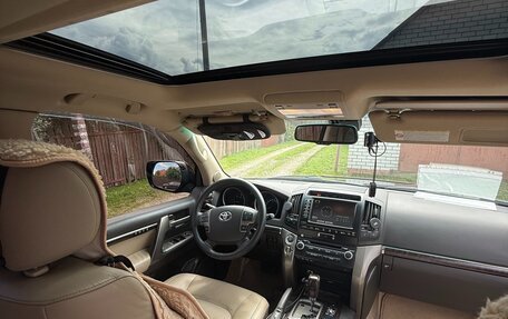 Toyota Land Cruiser 200, 2011 год, 3 650 000 рублей, 2 фотография