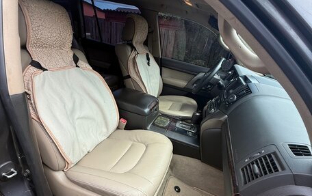 Toyota Land Cruiser 200, 2011 год, 3 650 000 рублей, 8 фотография