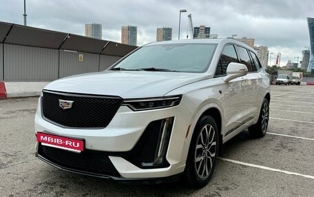 Cadillac XT6 I, 2021 год, 3 900 000 рублей, 2 фотография