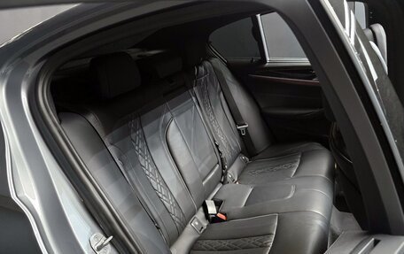 BMW 5 серия, 2022 год, 3 690 000 рублей, 9 фотография