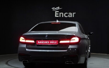 BMW 5 серия, 2022 год, 3 690 000 рублей, 7 фотография